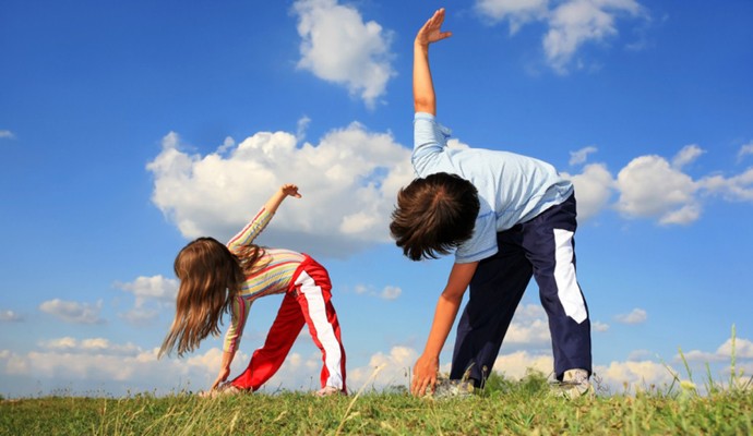 kids exercising medium2 690x400